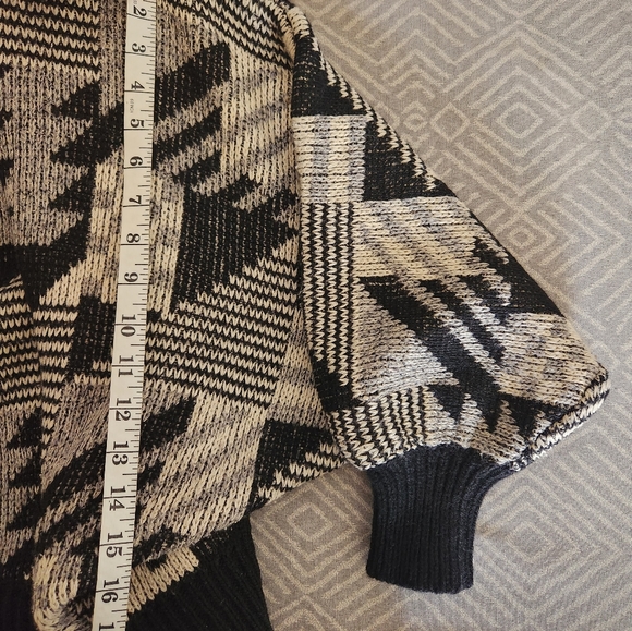 Mohair Wool Fanci Vintage Cardigan Trival Print Size M oversized Black Color - Picture 11 of 14